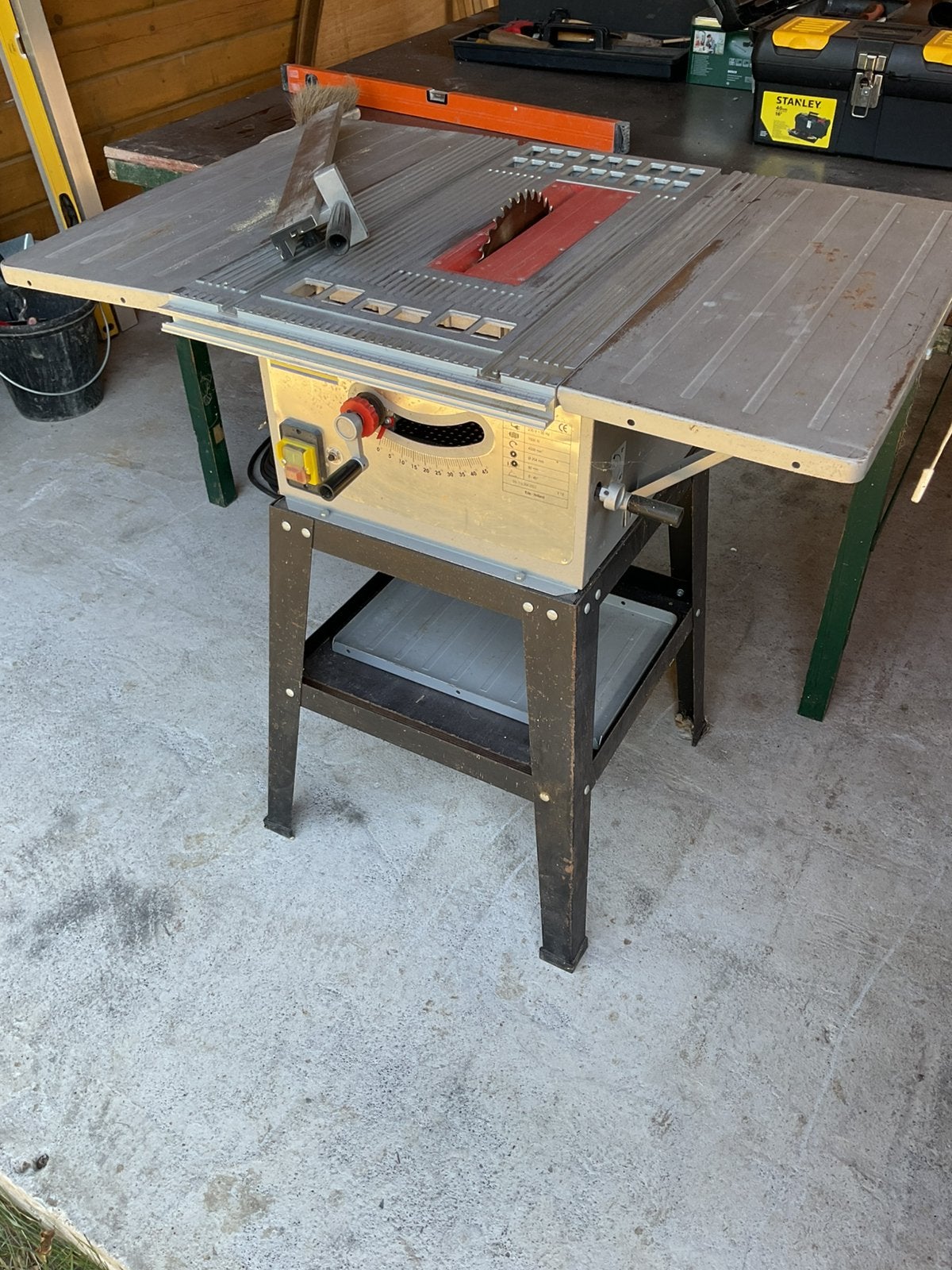 Table de scie Kinzo, Bricolage & Construction, Enlèvement, Comme neuf