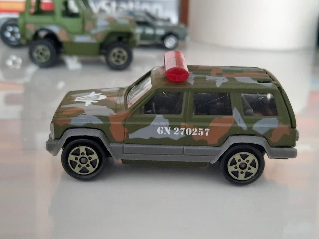 Majorette Military Jeep Cherokee, Ophalen of Verzenden, Gebruikt, Auto
