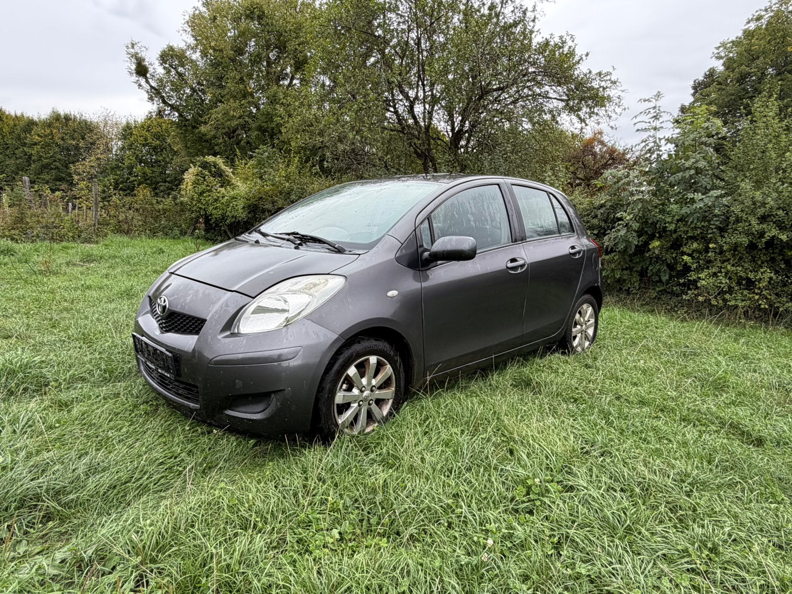 Toyota yaris 2009, Argent ou Gris, Achat, Boîte manuelle, 5 portes