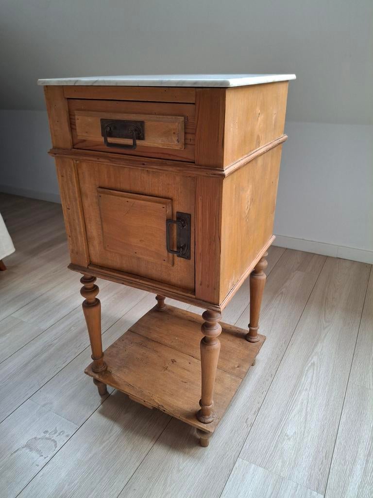 Table de nuit, Maison & Meubles, Enlèvement, Bois