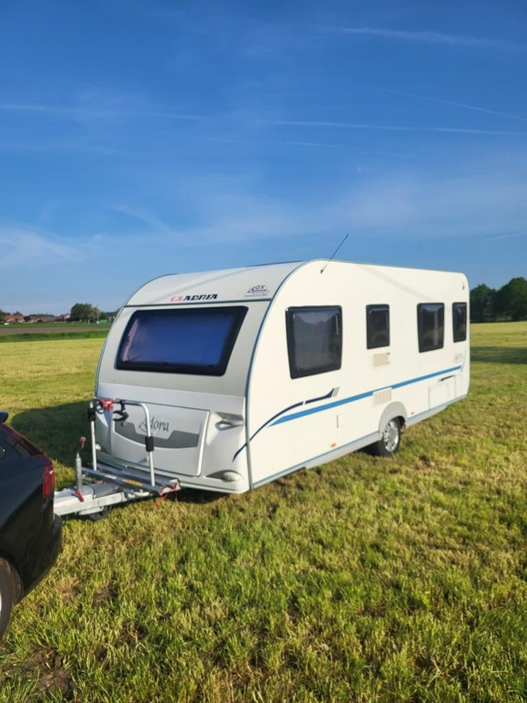 Adria Adora 542 UT, Koelkast, Rondzit, Particulier, Adria
