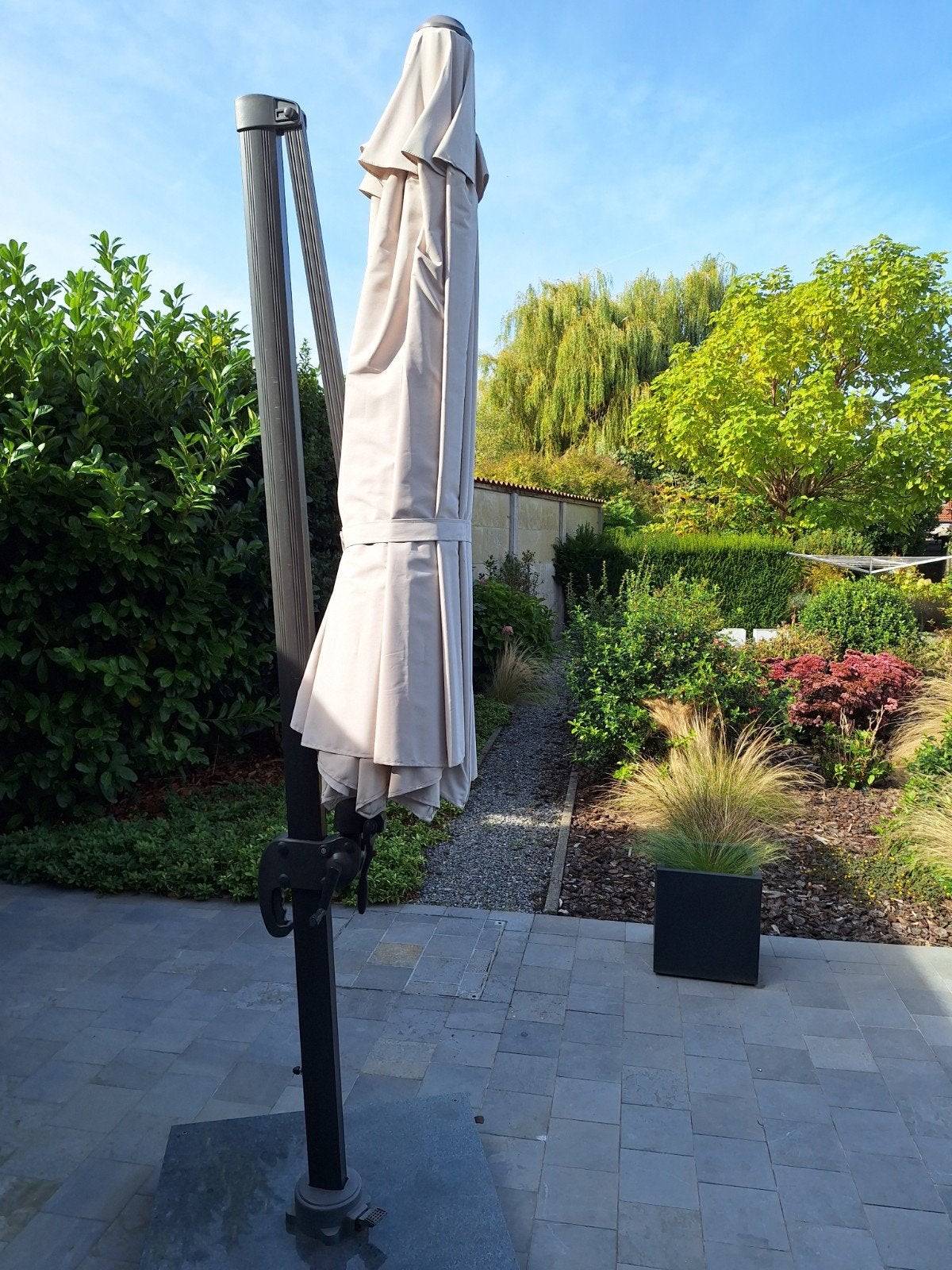 zware parasol, Ophalen, Gebruikt, Zweefparasol, Waterdicht