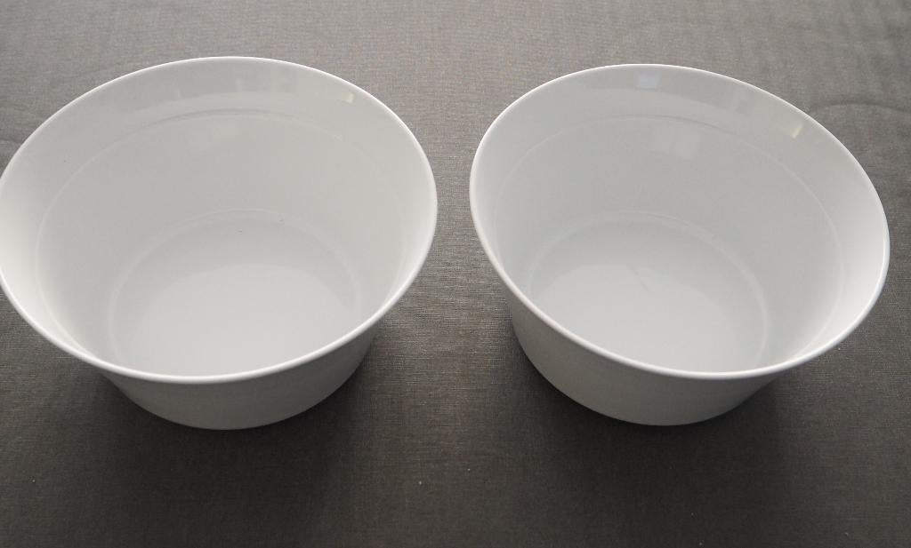 Set van 2 porseleinen saladeschalen, Antiek en Kunst, Ophalen
