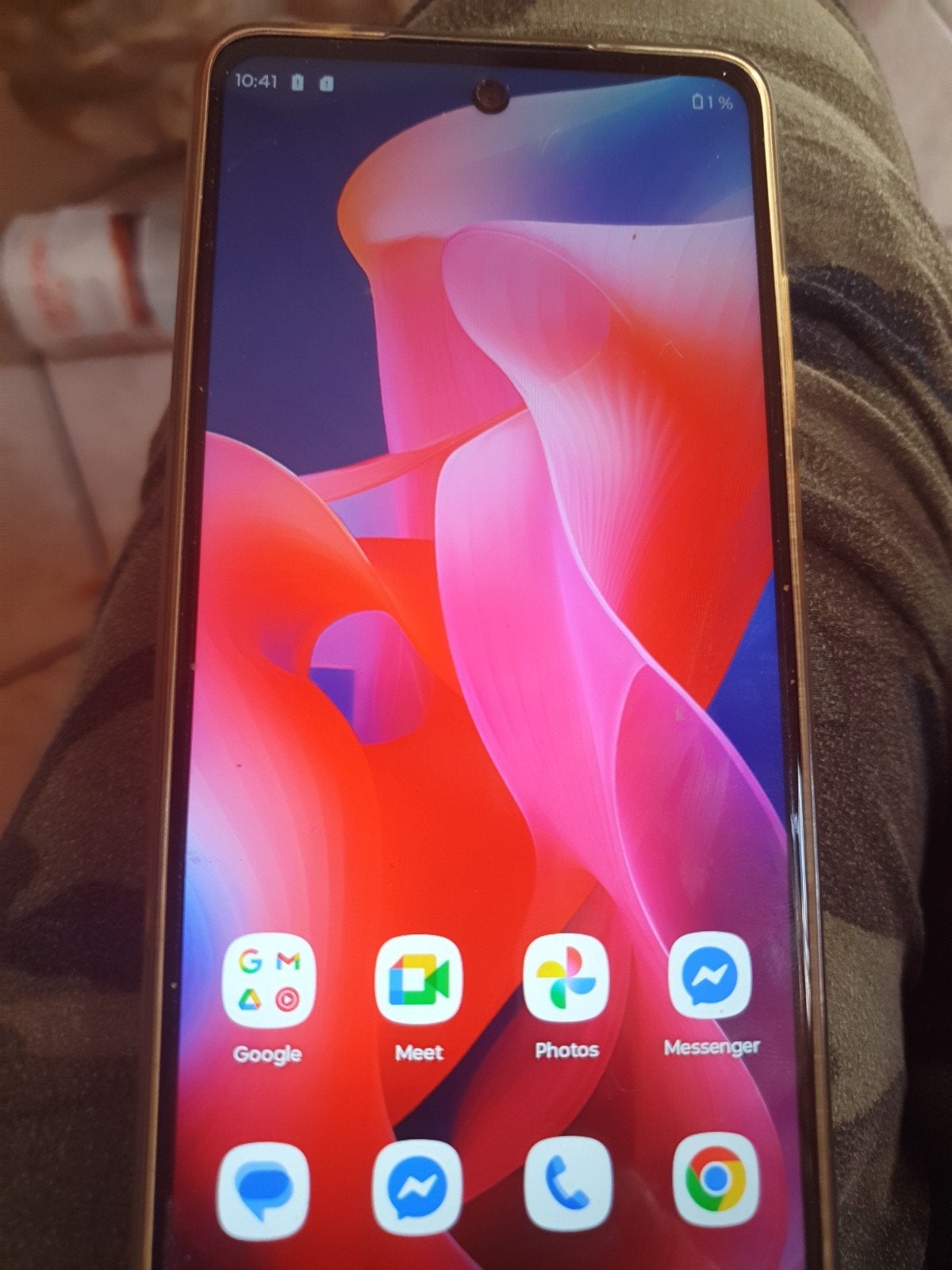 Bonjour  je vent un gsm Motorola  avec chargeur, Télécoms, Téléphonie mobile | Samsung