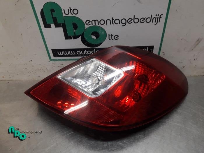 Achterlicht rechts van een Opel Corsa (Corsa D 07-), Gebruikt, -, -, Opel