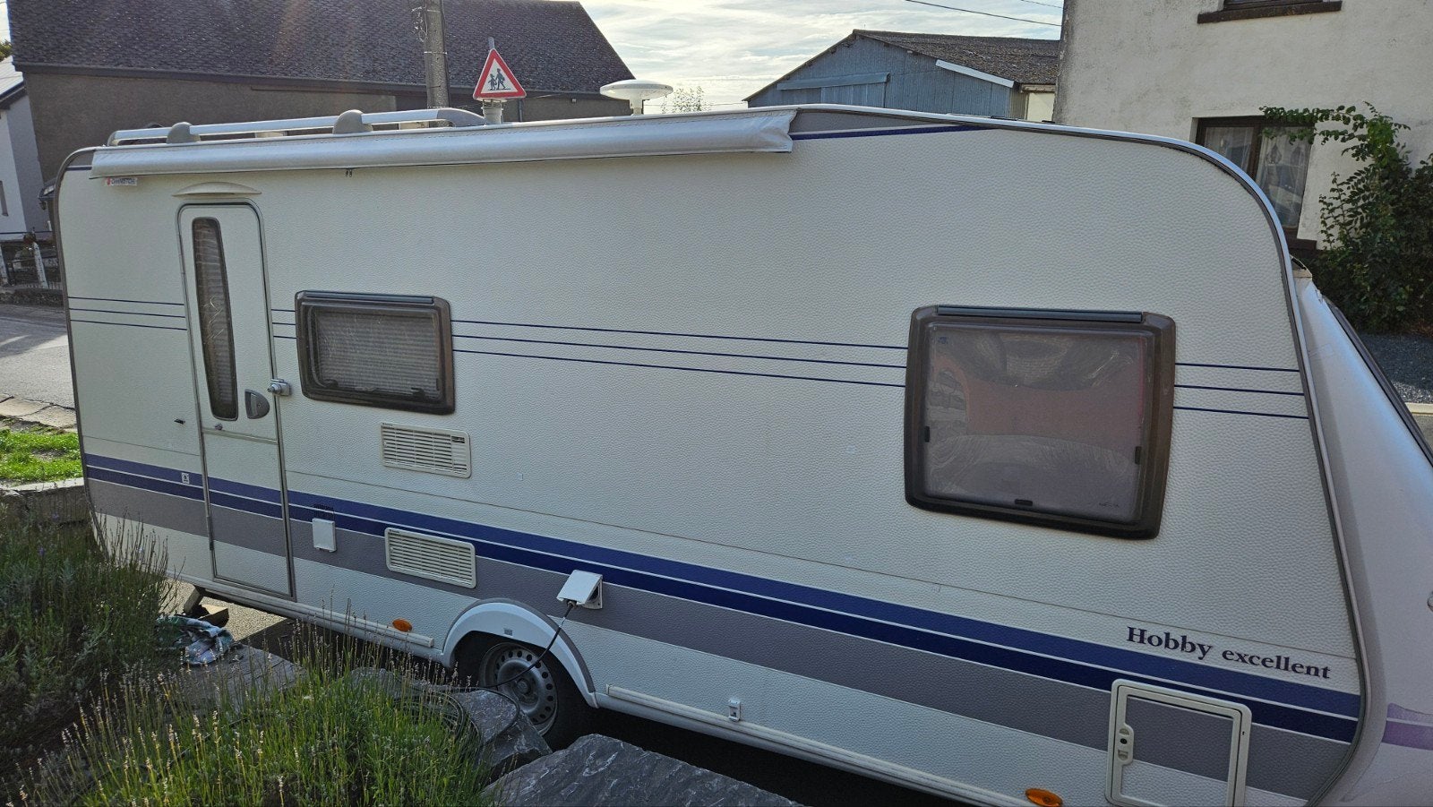 Hobby Kmfe500 Excellent caravan uit 2008, Particulier, Oven, Hobby