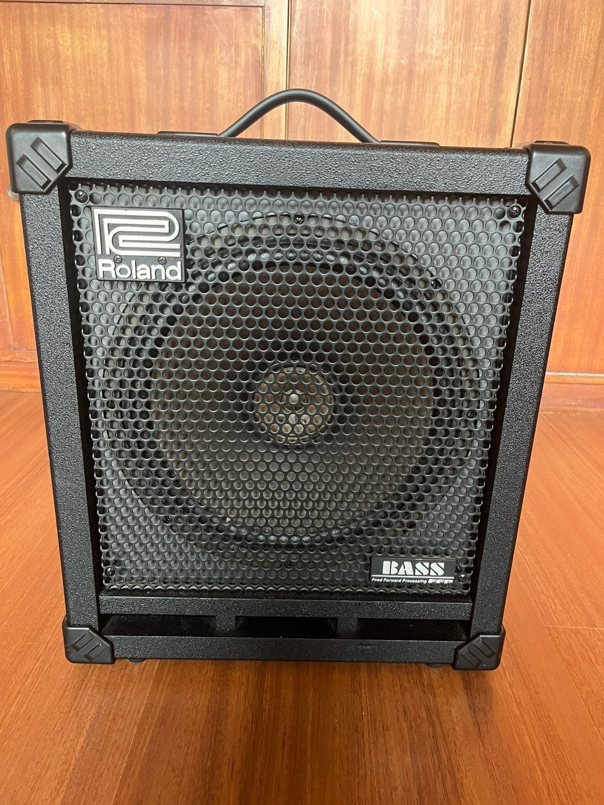Roland CUBE-100 BASS, Musique & Instruments, Amplis | Basse & Guitare, Enlèvement, Utilisé, Guitare basse, 50 à 100 watts