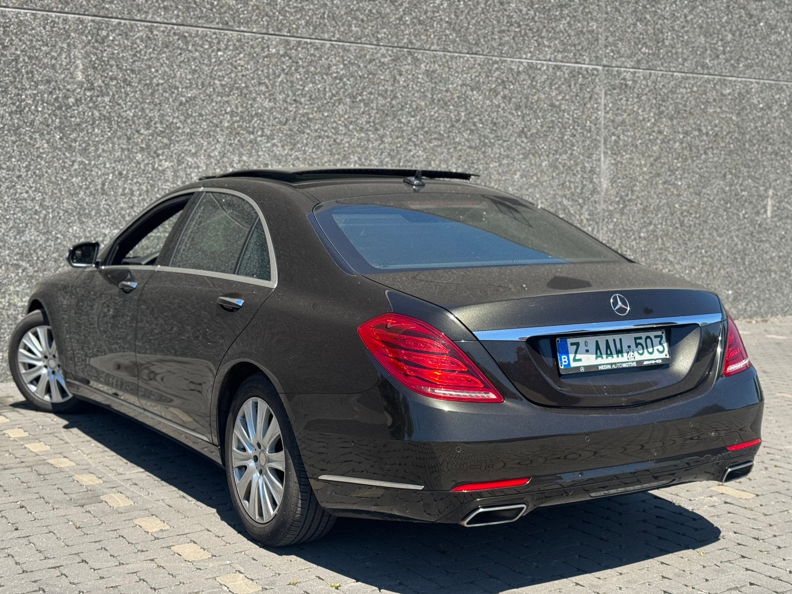 Mercedes-Benz S500L V8 Full Option 1st Owner(Ketting Lawaai), Auto's, Mercedes-Benz, 335 kW, 199 g/km, Parkeerassistent, Zwart