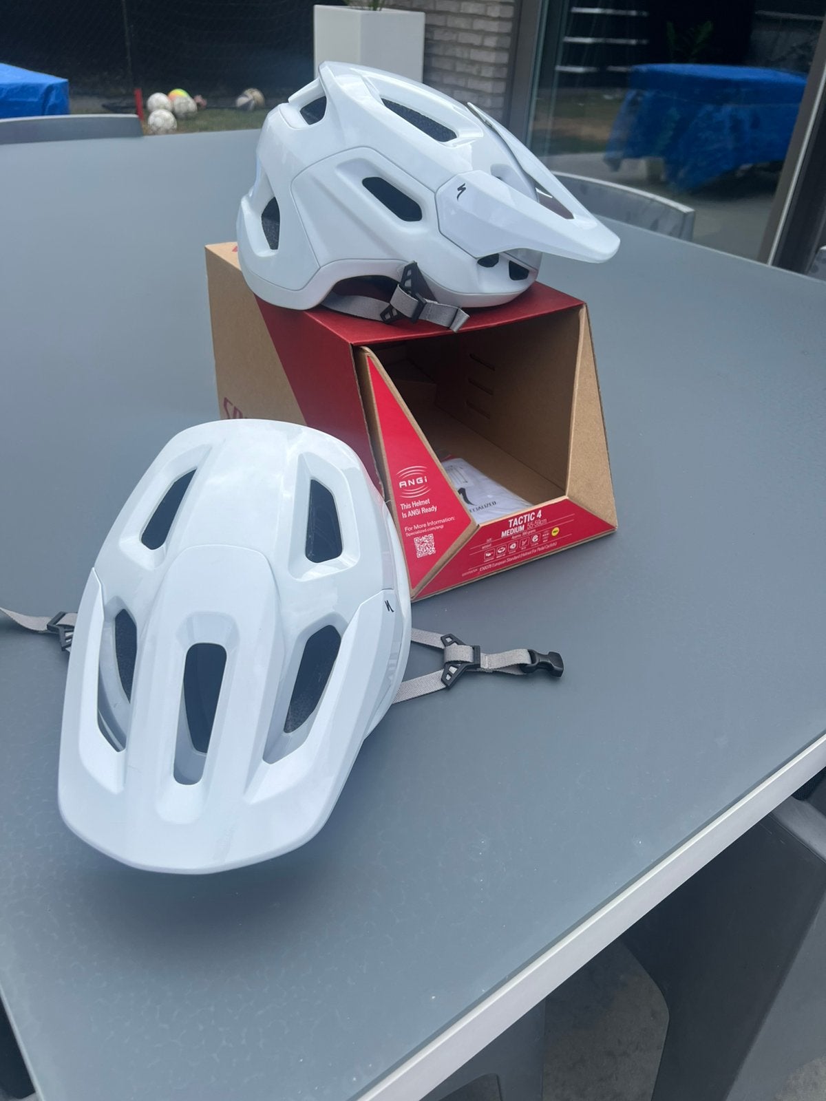 Fietshelm Specialized, Ophalen, Zo goed als nieuw