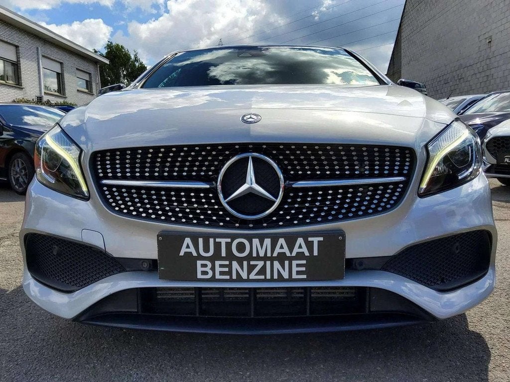 Mercedes-Benz A-CLASS 180 A 180 AMG LINE BENZINE AUTOMAAT, Autos, Euro 6, Entreprise, Noir, 5 portes