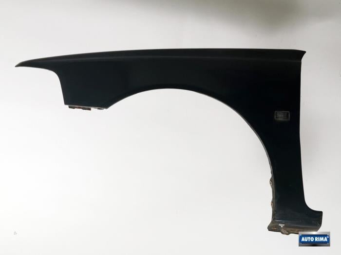 Scherm links-voor van een Volvo V40 (244), Gebruikt, -, -, Ophalen of Verzenden