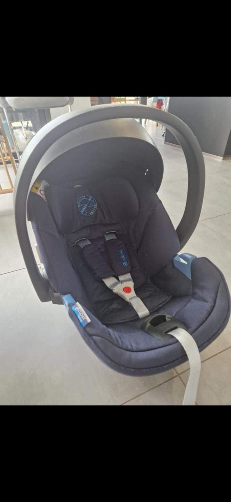 Cosy cybex, Enlèvement