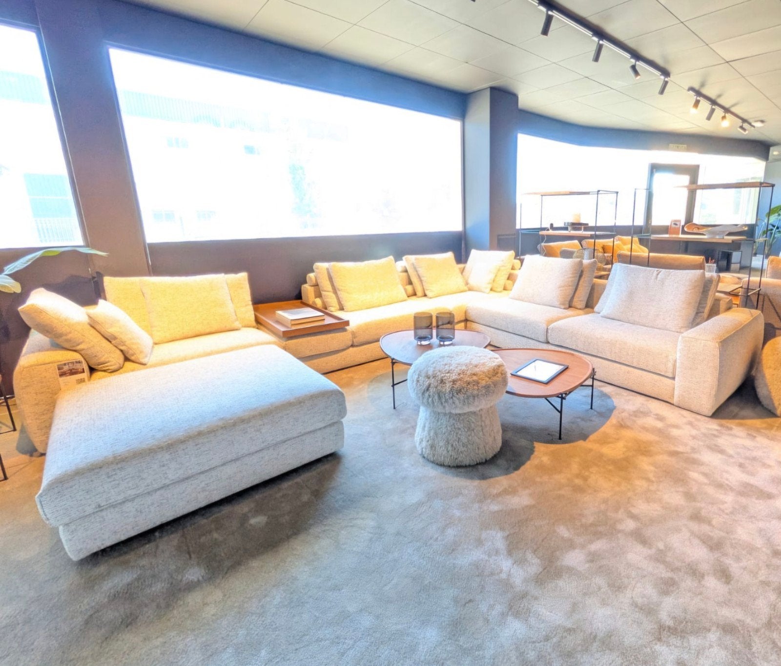Nieuwe Sofa - Merk Passe Partout, Huis en Inrichting, Ophalen, Nieuw, Stof