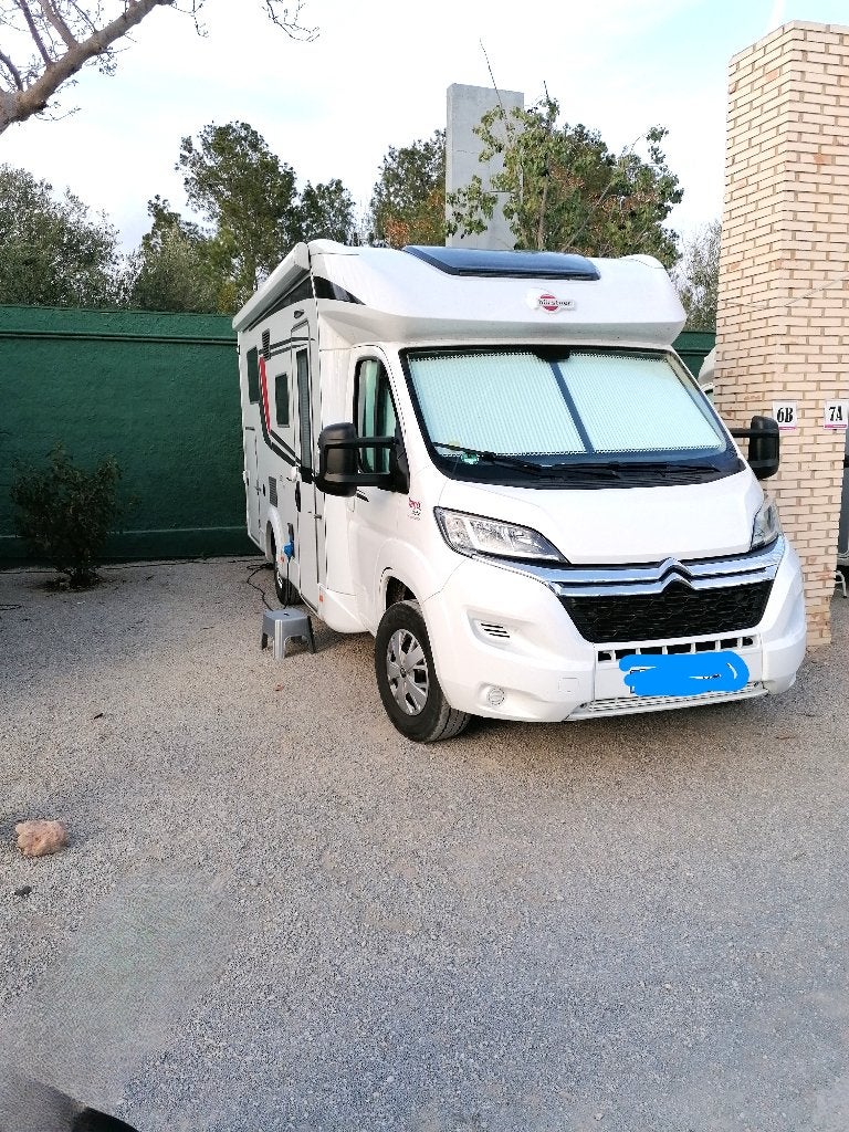 Burstner Lyseo, Caravanes & Camping, Camping-cars, Siège standard, Boîte manuelle, 8 à 9 mètres, Diesel