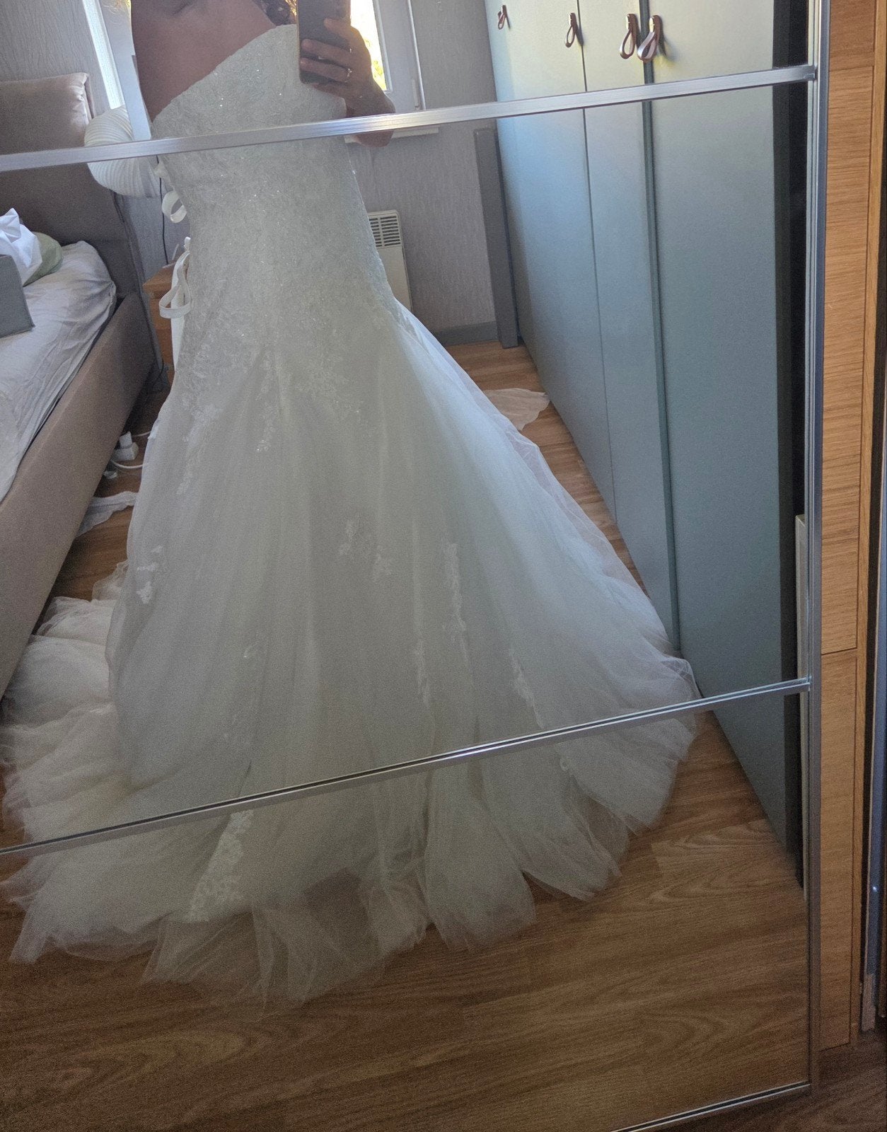 nieuw trouwkleed maat 40 tot 44, Kleding | Dames, Trouwkleding en Trouwaccessoires, Ophalen, Nieuw