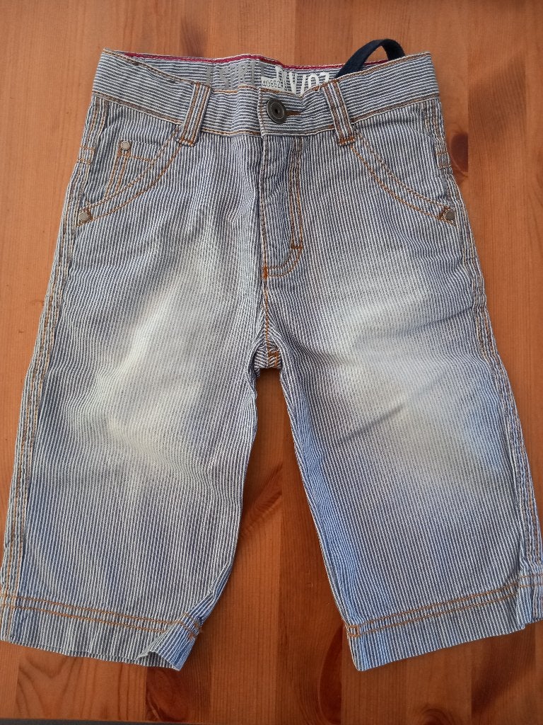 short jongen Esprit (type bermuda) maat 104 4 jaar, Pantalon, Garçon, Enlèvement ou Envoi, Comme neuf