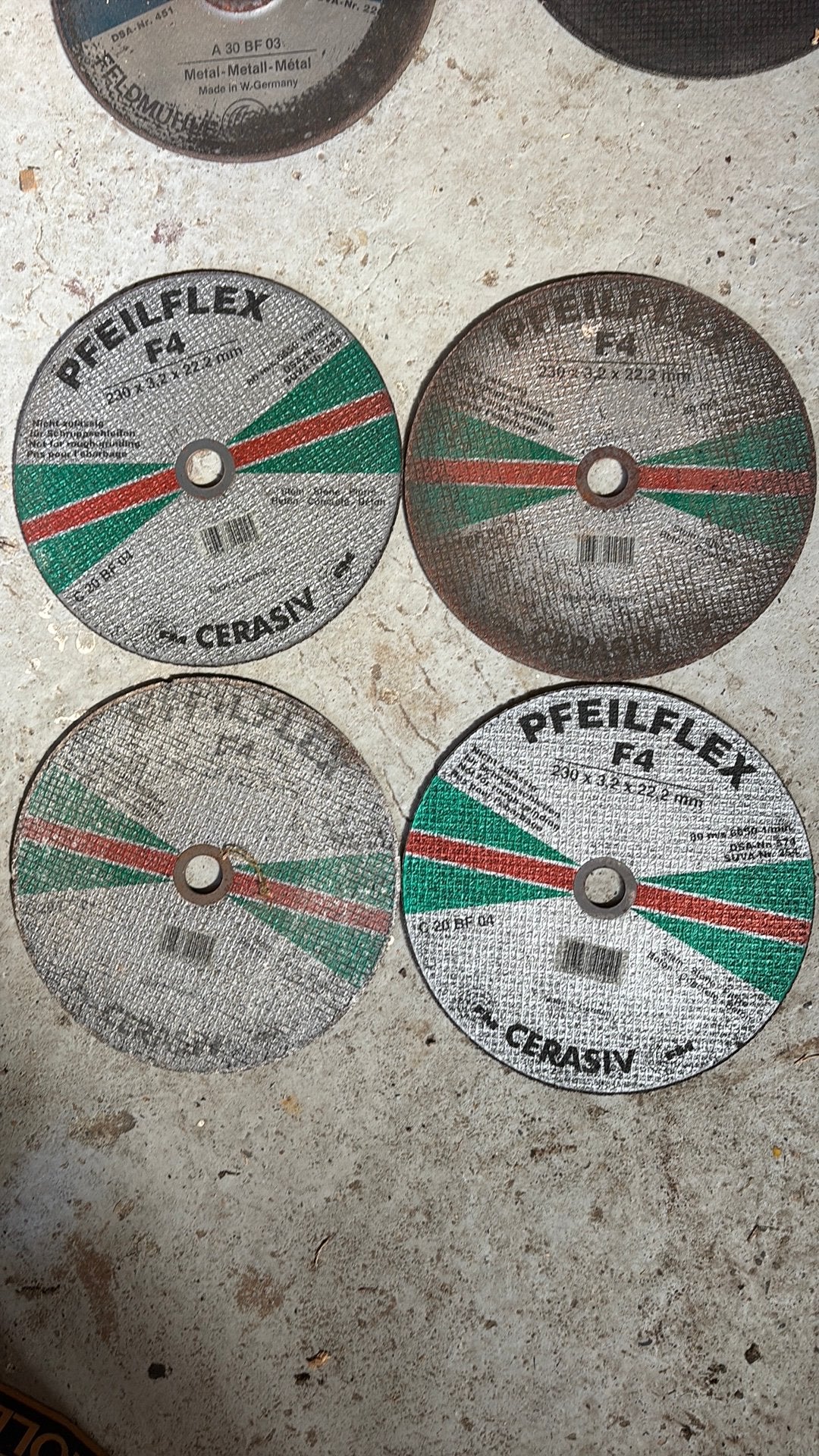 Slijpschijven beton 230 mm, Ophalen, Zo goed als nieuw