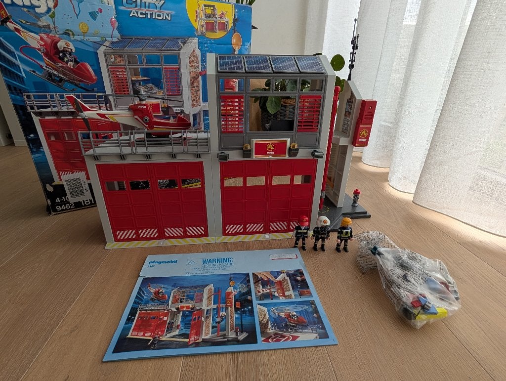 Playmobil brandweerkazerne, Kinderen en Baby's, Speelgoed | Playmobil, Gebouw, Complete set, Ophalen of Verzenden, Zo goed als nieuw