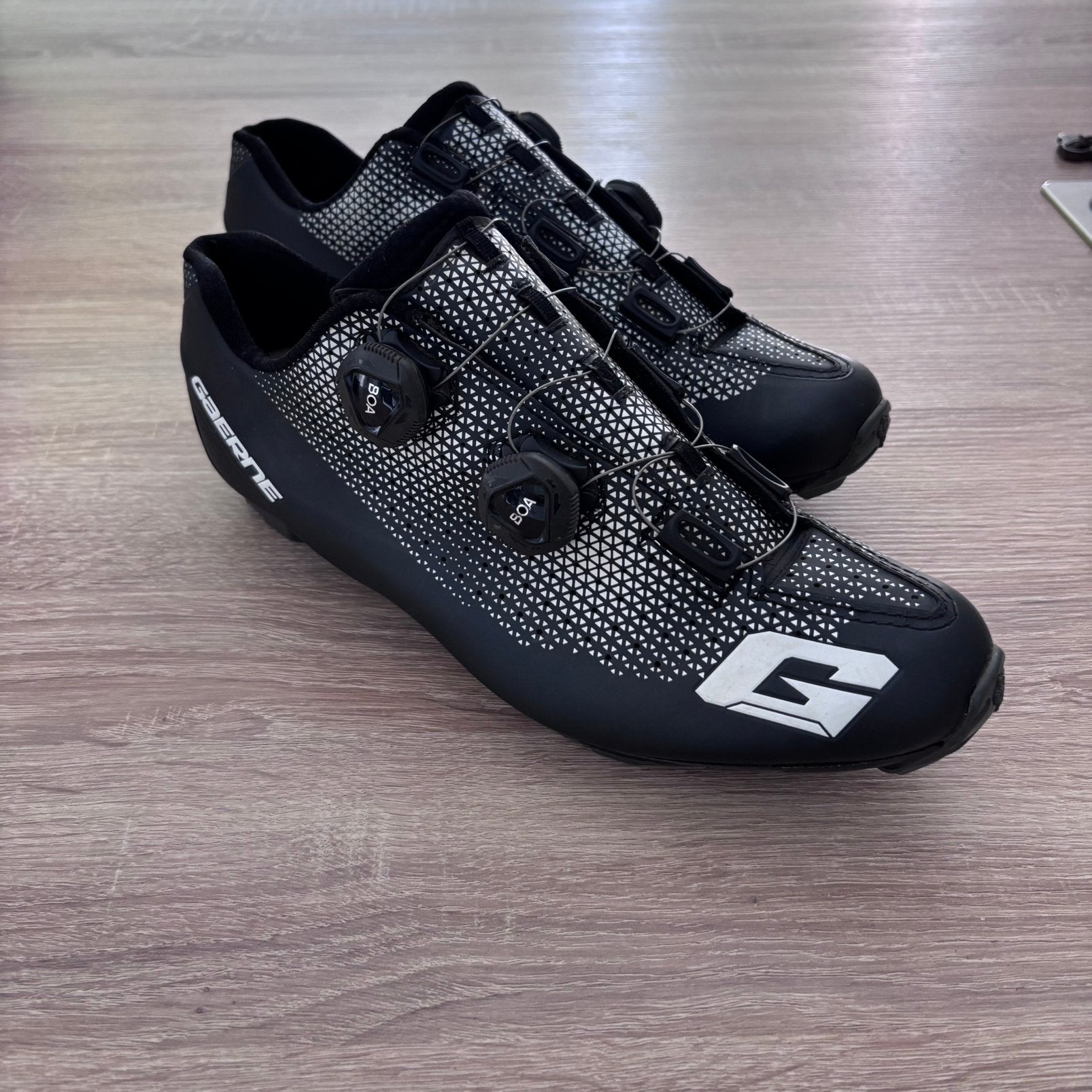 Gaerne G.Kobra fietsschoenen met carbon zool - Maat 43,5, Enlèvement ou Envoi, Comme neuf, Chaussures