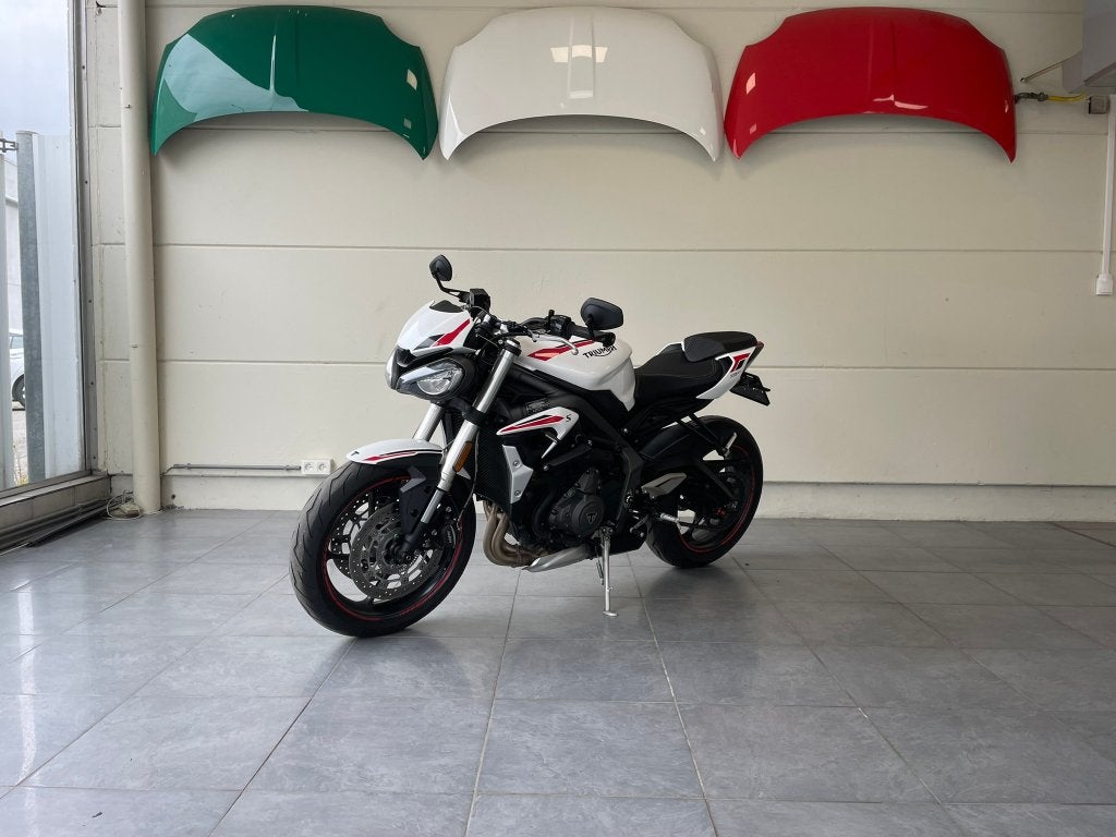 Triumph street triple 660 S, Motoren, Occasion, ABS, Handgeschakeld, 660 cc