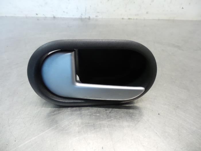 Poignée portière 4portes avant gauche d'un Ford Fiesta (Fi, -, 3 mois de garantie, -, -