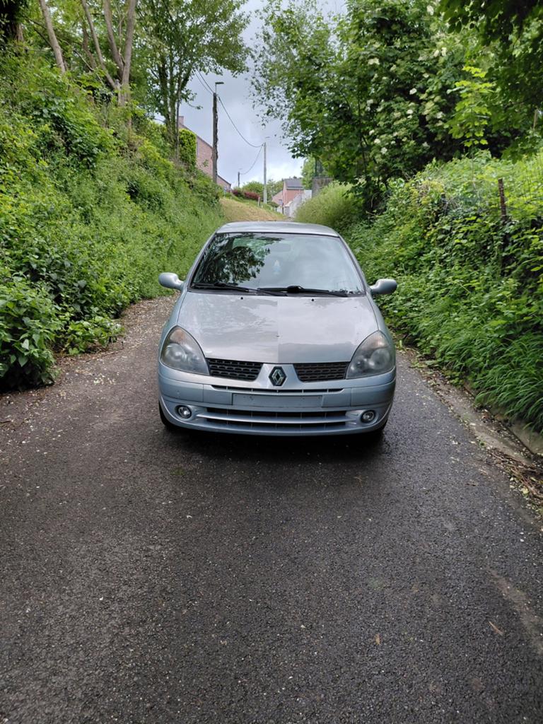 Vend toutes pièces clio 2 de 2005 12cc essence, Autos : Pièces & Accessoires, Renault