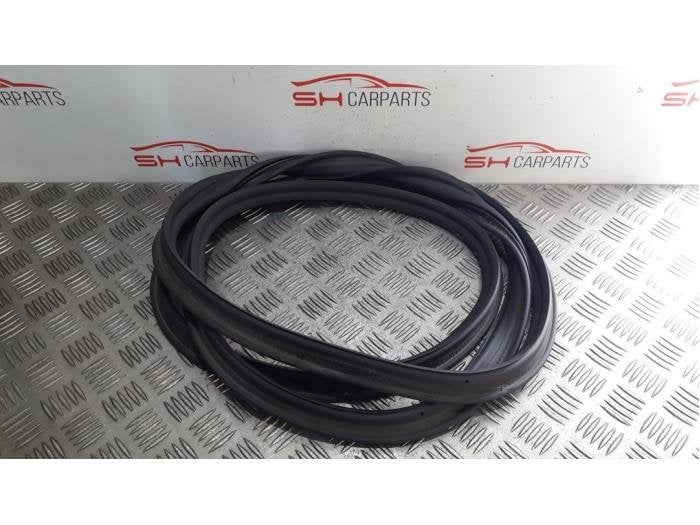 Joint caoutchouc hayon d'un Mercedes A-Klasse, 3 mois de garantie, Utilisé, -, -