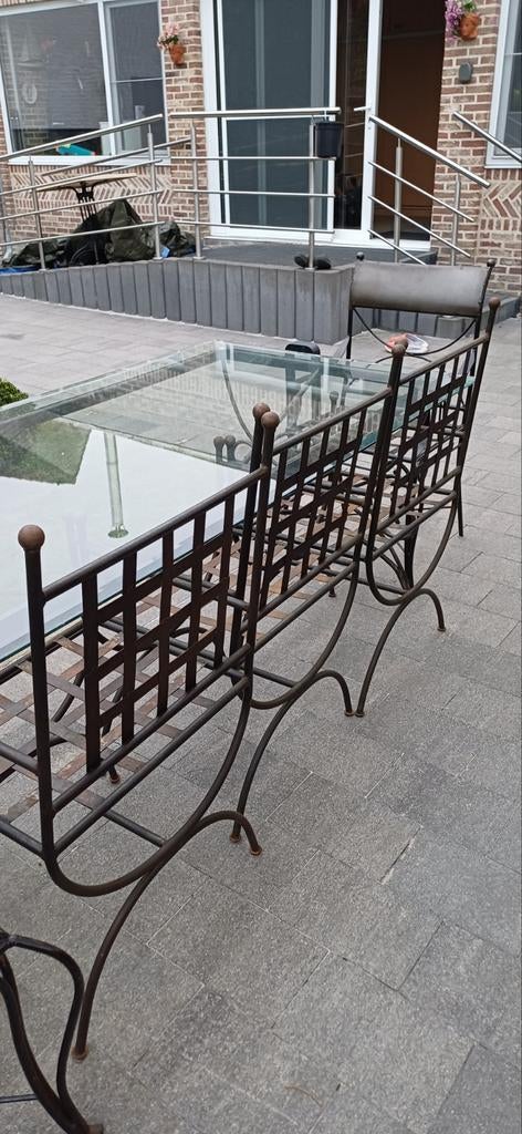Tafel met glazen blad ,6 stoelen en 6 nieuwe kussens, Tuin en Terras, Ophalen