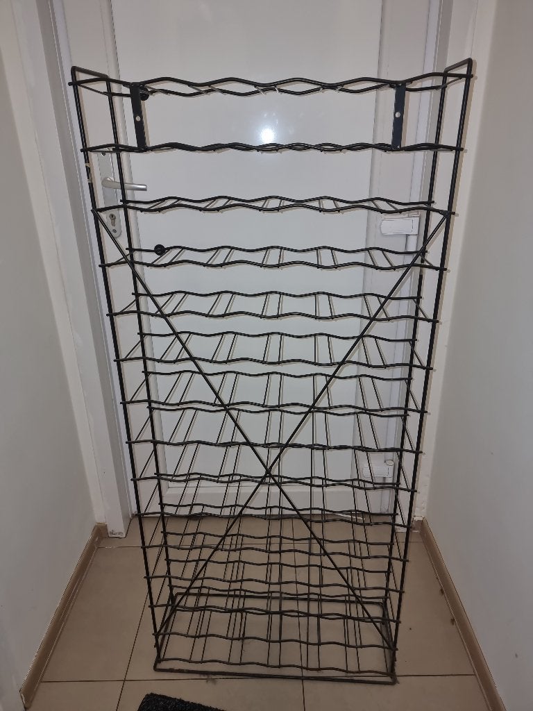 Groot zwarte metalen wijnrek voor 90 flessen – vrijstaand, Enlèvement, Utilisé, Métal, 25 bouteilles ou plus