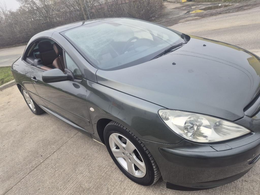 Peugeot 307 CC Cabriolet 2.0 Essence, Auto's, Peugeot, Cabriolet, Bedrijf, Handgeschakeld, 3 deurs