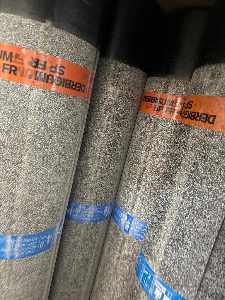 ‼️PROMOS FOU SUR NOS ROOFING DERBIGUM SP/FR 4MM‼️, Bricolage & Construction, Tuiles & Revêtements de toit, Enlèvement, Neuf