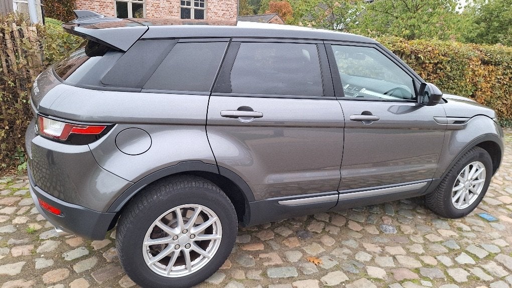 range rover Evoque 2.0 eD4 2WD Stellar SE Dynamic, Autos, Land Rover, Argent ou Gris, Achat, Boîte manuelle, Entretenue par le concessionnaire