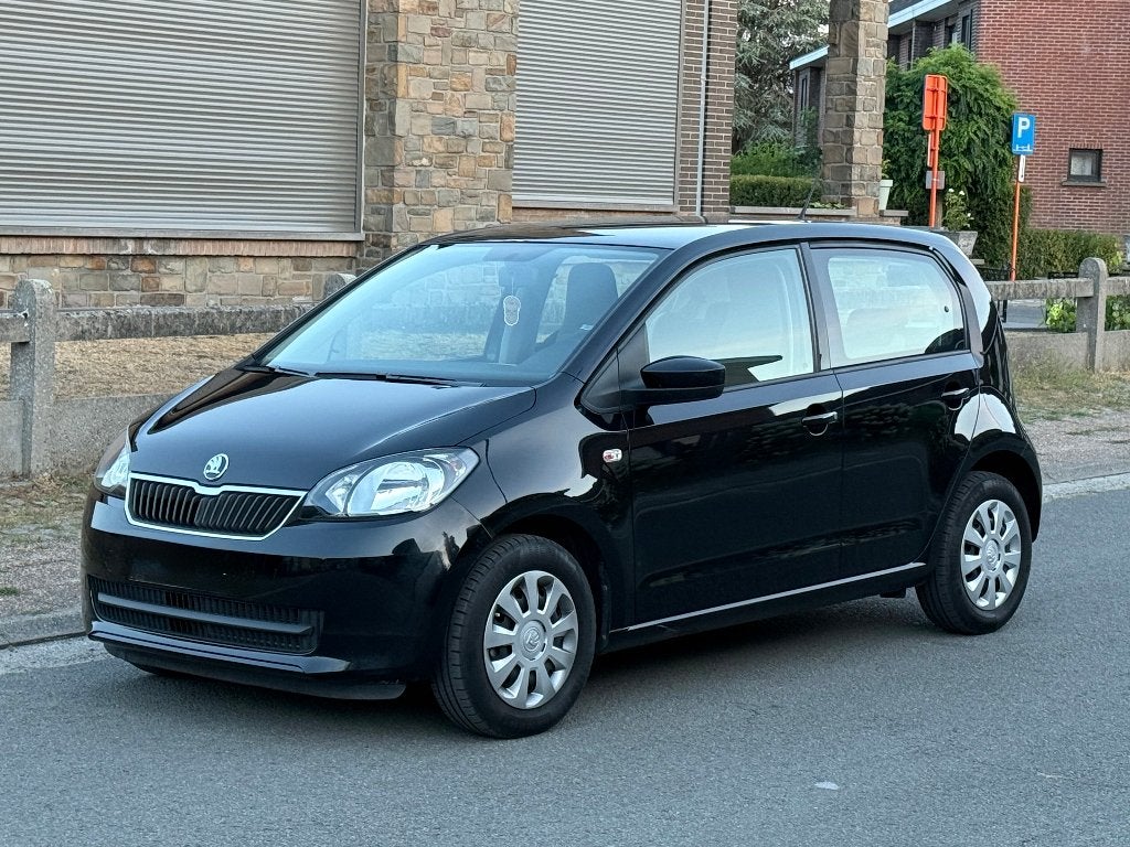 Skoda Citigo heel mooi met slechts 20000 km, Auto's, Skoda, Voorwielaandrijving, 4 zetels, Stof, Zwart