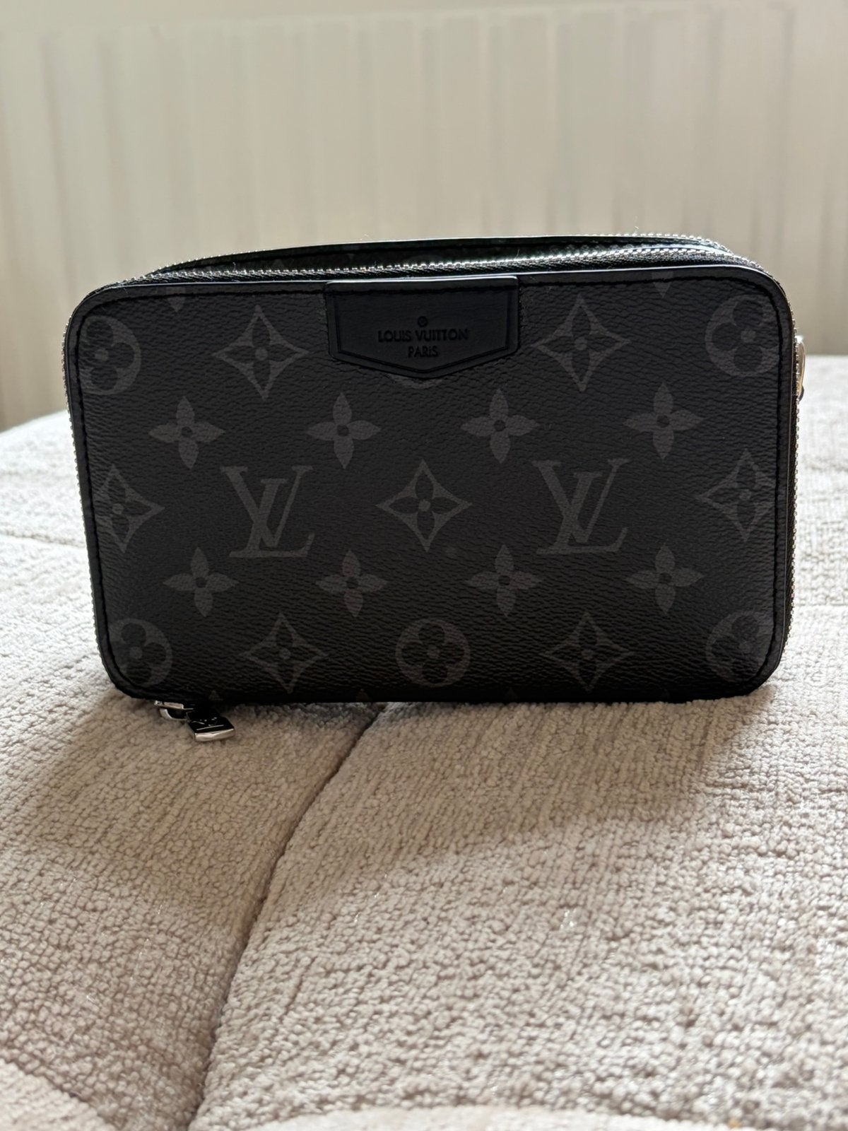 Sacoche louis vuitton alpha wearable, Handtassen en Accessoires, Overige Accessoires, Verzenden, Zo goed als nieuw