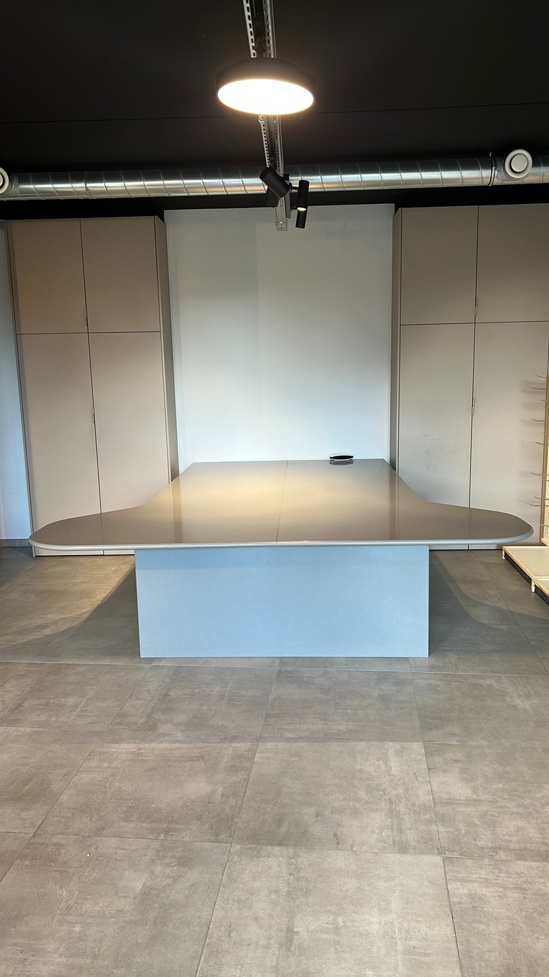 Dubbele stenen tafel, Huis en Inrichting, Bureaus, Ophalen, Zo goed als nieuw