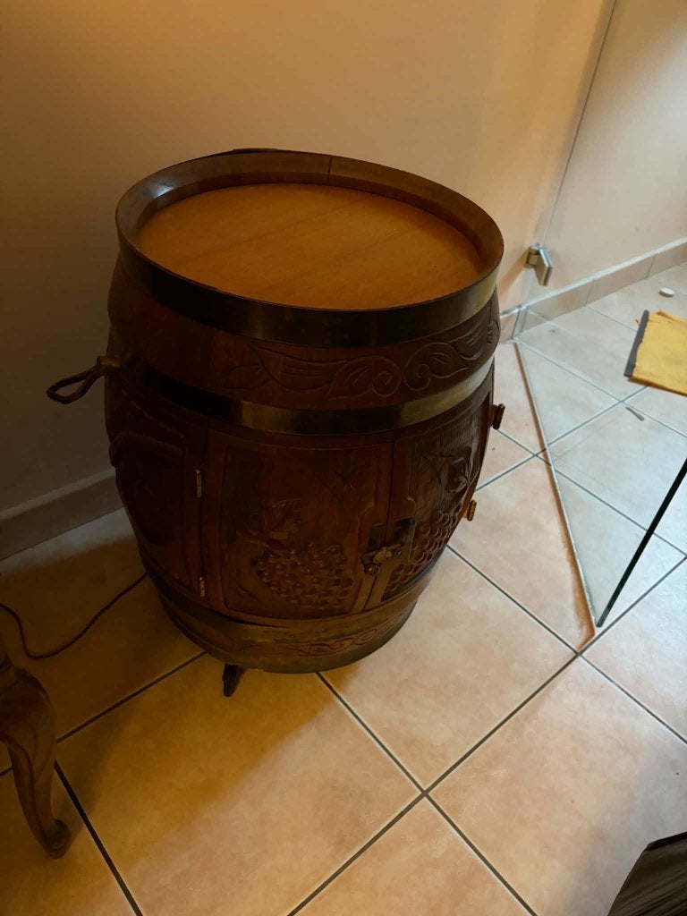 Bar tonneau, Enlèvement