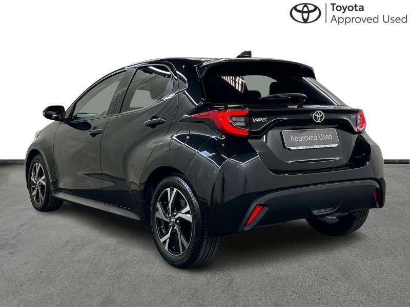 Toyota Yaris Iconic, Achat, Euro 6, https://public.car-pass.be/vhr/4a1990df-fe5b-4e85-98a8-8fca575c9c09, Noir