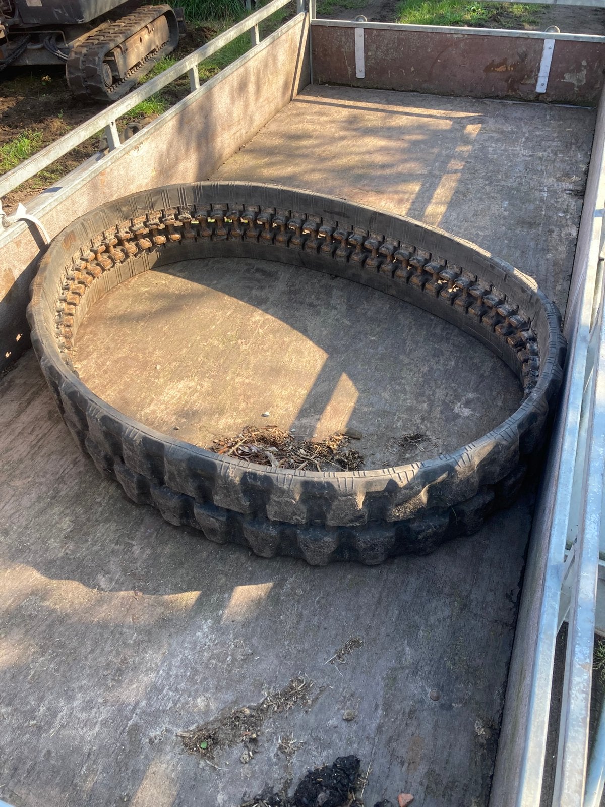 rubberen rups, Ophalen, Graafmachine