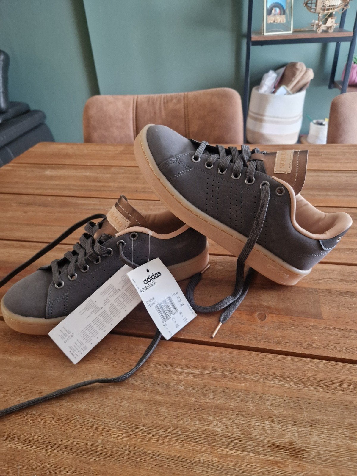 Gloednieuwe sneakers ADIDAS, Ophalen of Verzenden, Schoenen