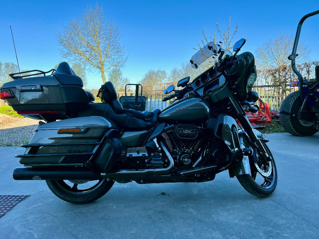 Harley-Davidson CVO Ultra Limited 117 Stage 1/State Showroom, Motoren, Motoren | Harley-Davidson, 2 cilinders, Occasion, Motorrijbewijs A