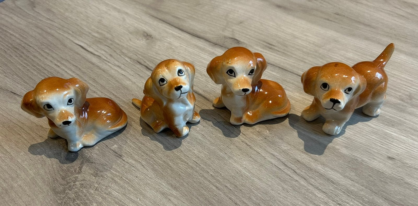 4 hondenbeeldjes, Collections, Collections Animaux, Enlèvement ou Envoi, Comme neuf, Chien ou Chat, Statue ou Figurine