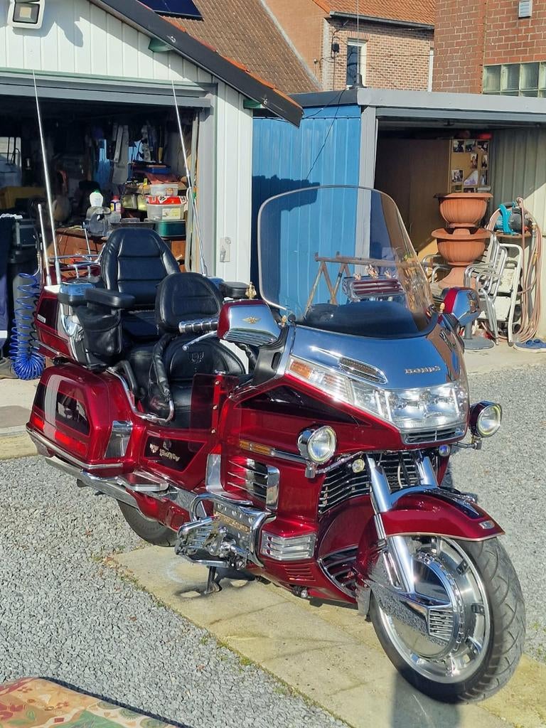 Goldwing, Ophalen