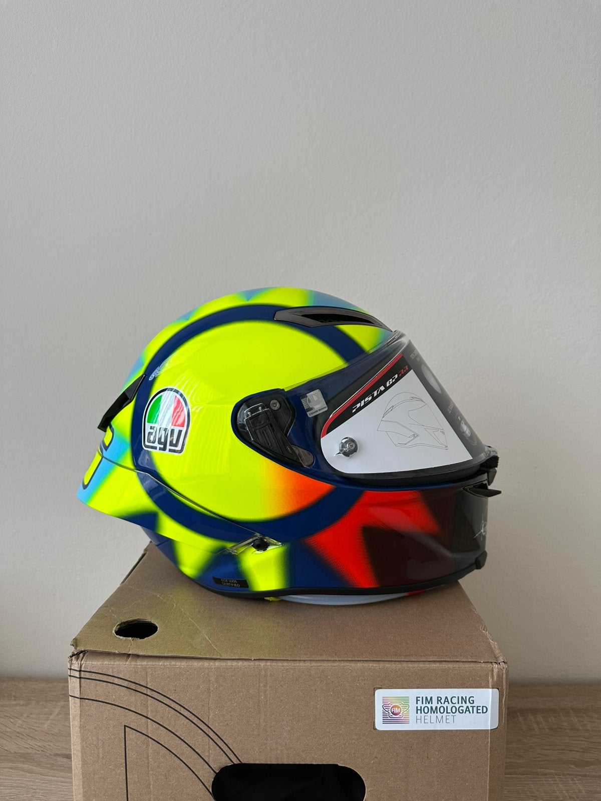 NEW!!! AGV Pista GP RR Valentino Rossi Soleluna 2021, M, Enlèvement ou Envoi, Casque intégral, AGV
