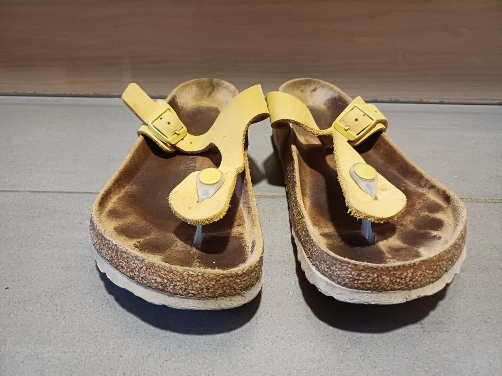 birkenstock teenslippers maat 39 gele kleur, Kleding | Dames, Schoenen, Geel, Gedragen, Birkenstock, Ophalen