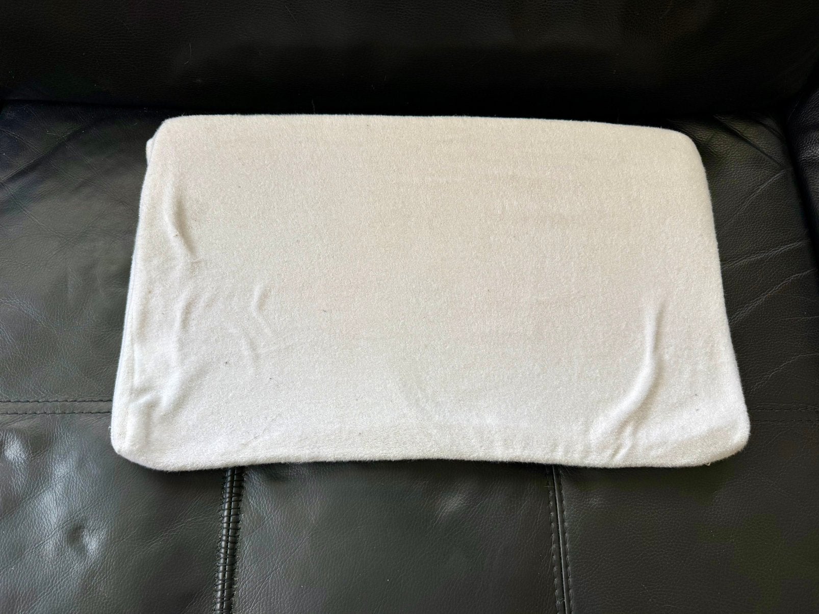 Coussin incliné/à reflux pour bébé + housse lavable 50 x 30, Enlèvement ou Envoi, Utilisé, Oreiller