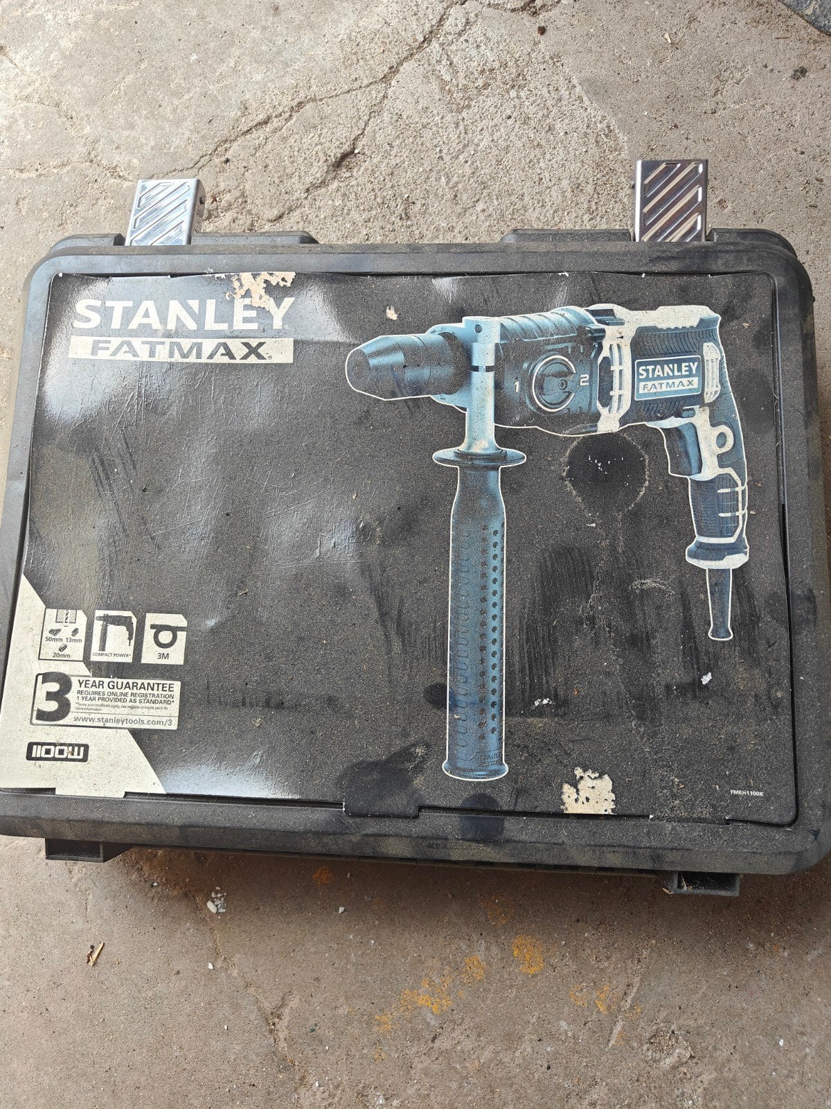 Koffer stanley, Ophalen