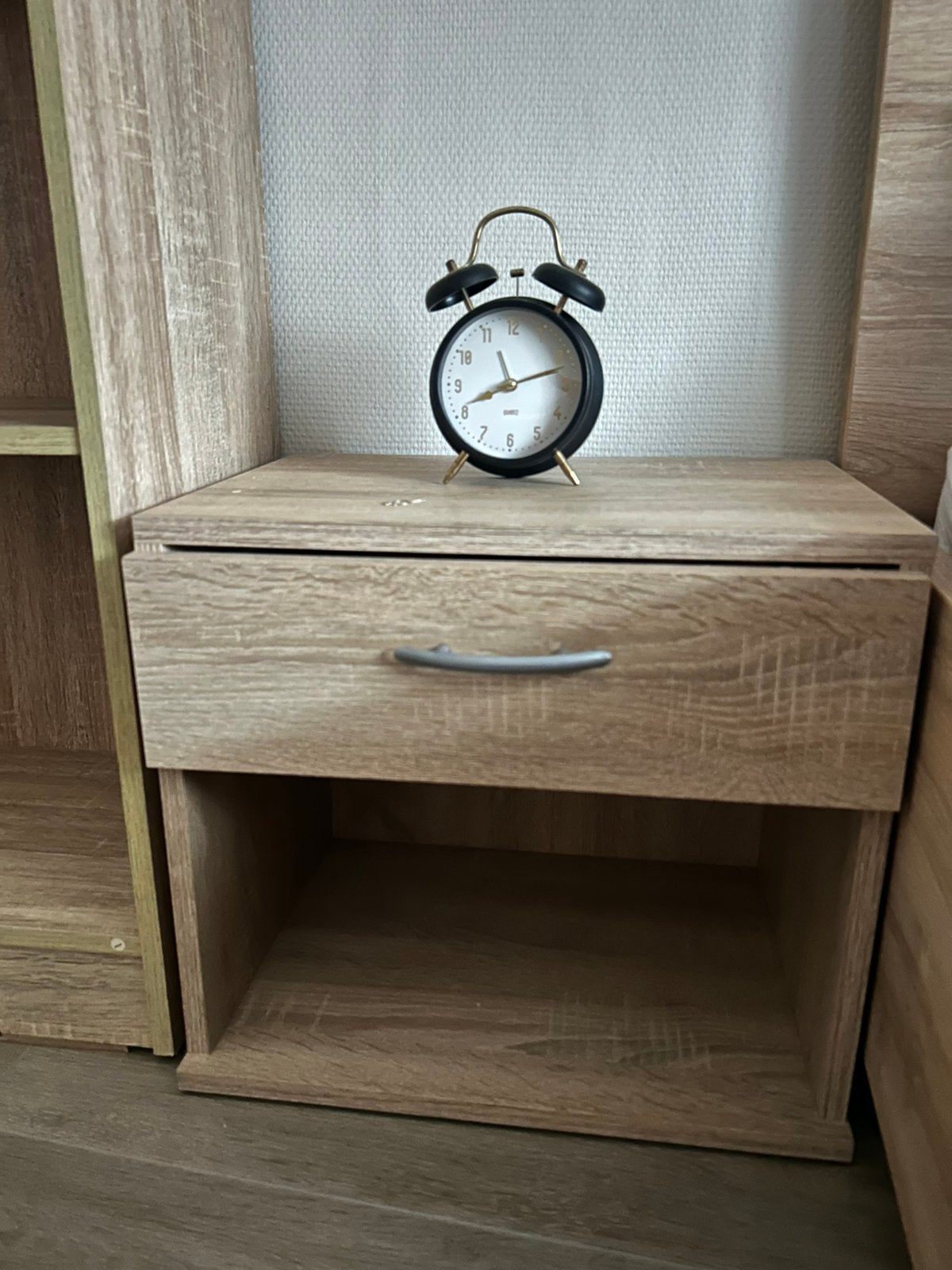 Houten nachtkastje, Huis en Inrichting, Ophalen, Zo goed als nieuw