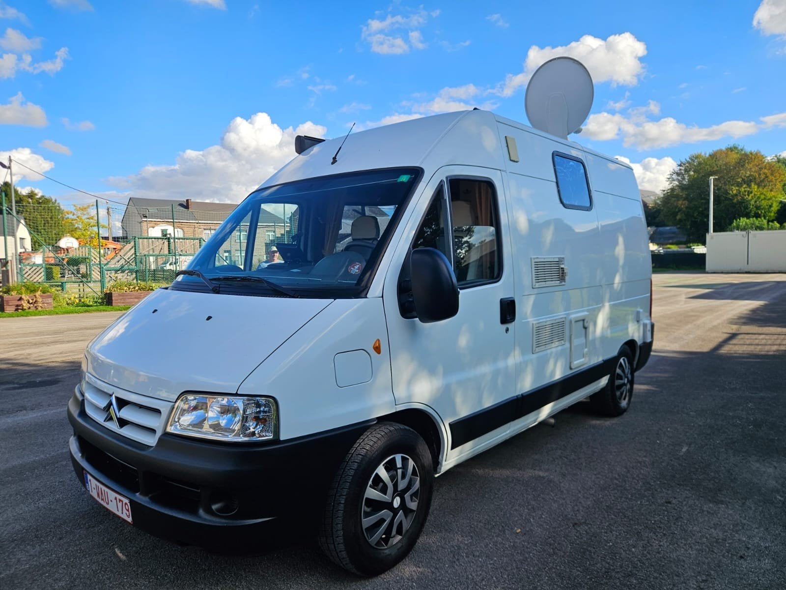 camping car 0496.209714, Caravanes & Camping, Marchepied électrique, ABS, Jusqu'à 5 mètres, Automatique