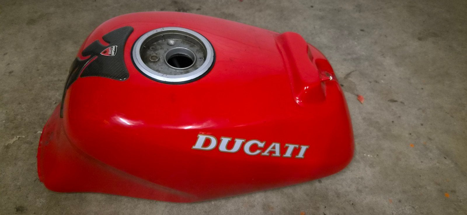 Réservoir d'essence Ducati 600 750 900 SS Supersport, Motos, Enlèvement ou Envoi