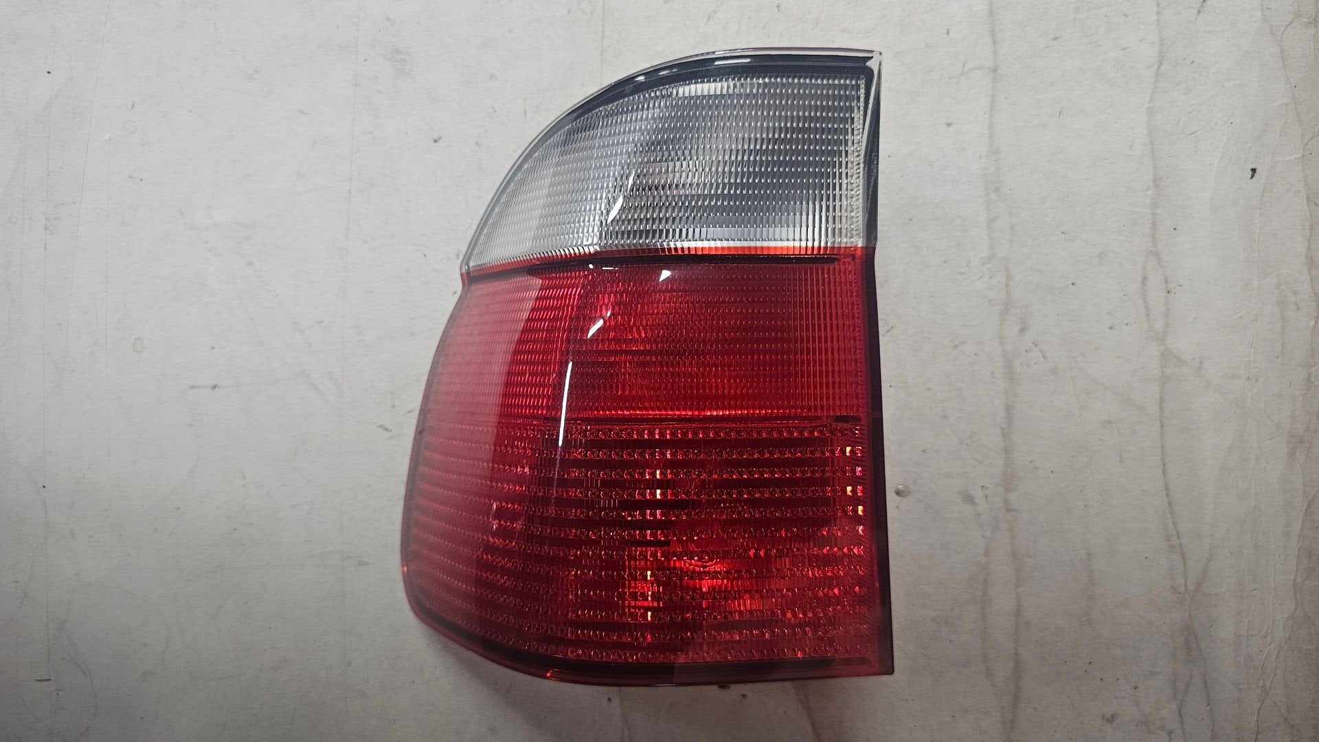 Achterlicht op zijpaneel wit links BMW 5 serie E39 Touring 6, Auto-onderdelen, -, Nieuw, Ophalen of Verzenden, -